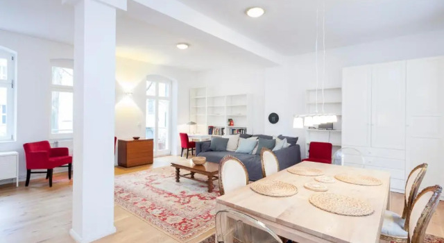 Апартаменты с 3 комнатами Lofty Torstr Apartments, 4 unique units from 1-3 bedrooms in Mitte, ideal for families & groups, from 2 up to 8 Guests