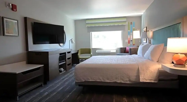 Двухместный люкс Hampton Inn Lead