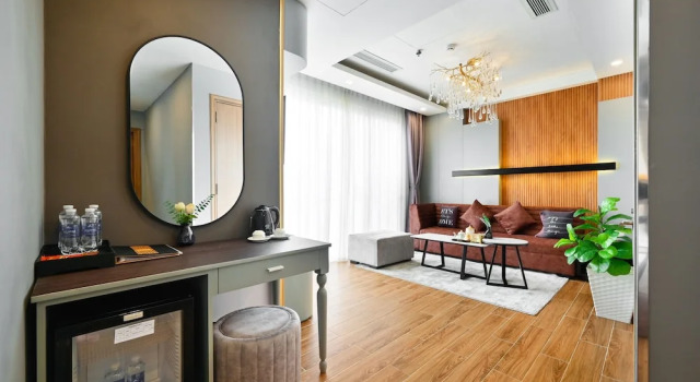 Номер Standard Пентхаус с 2 комнатами с балконом и с видом на город CICILIA Saigon Center