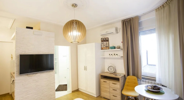 Atomic Apartment 03, Забронировать Апартаменты/квартира Белград Центральная Сербия, рядом с Belgrade Main Bus Station