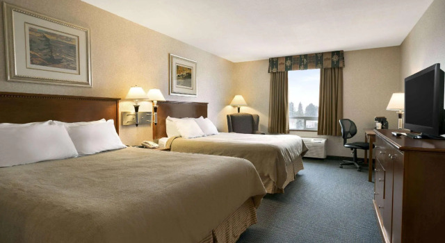 Четырёхместный номер Standard Days Inn by Wyndham Prince Albert