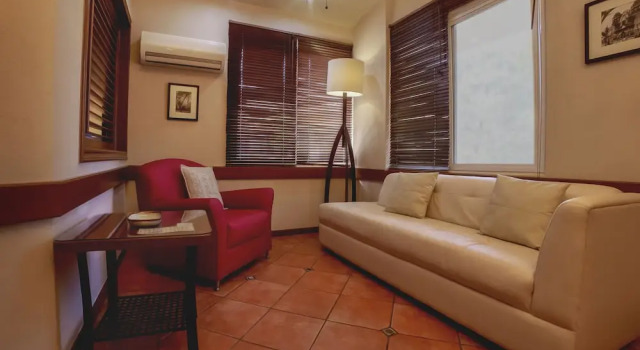 Люкс Alcazar Suites