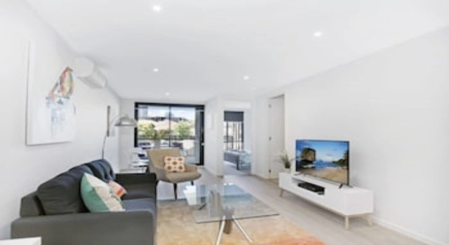 Heart of St Kilda - Infinity Pool + Parking + WIFI, Book Hotel Hotels in Fitzroy with Parking, Parking