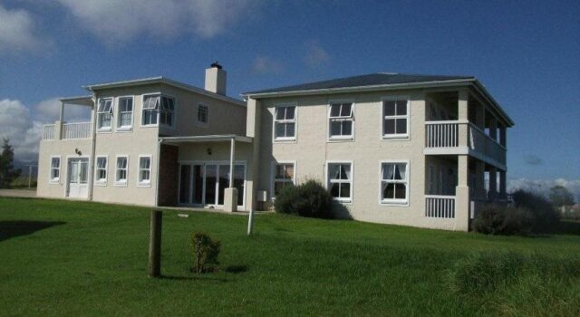 The Noble Ant, Reservar Hotel George Central 