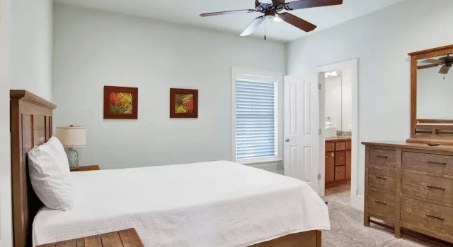 Коттедж с балконом и рядом с пляжем Cottages at Romar - Sea La Vie by Southern Vacation Rentals