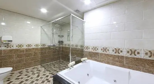 W Hotel Gumi Okgye, Забронировать Отель Отели провинции Кёнсан-Пукто с парковкой, Парковка