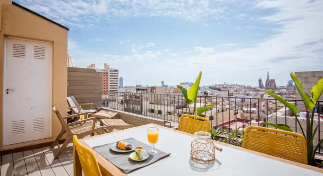 Апартаменты Central Penthouse with Terrace Placa Catalunya III