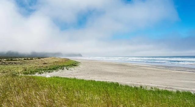 Long beach Camping Resort Yurt 8, Buchen Sie Campingplatz Camping & Glamping in Washington (state), Campingplatz