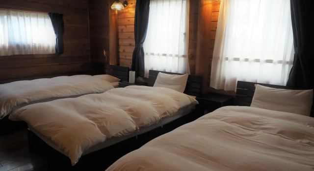 Rocky, Rezervasyon Otel Toba 