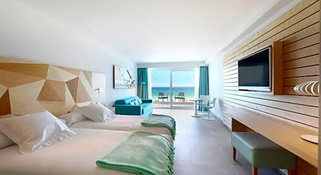 Двухместный номер с видом на море Отель Iberostar Selection Playa de Palma
