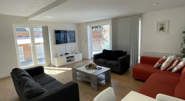 Impeccable 3-bed Apartment in London, Varaa Huoneisto Lontoo Suur-Lontoo