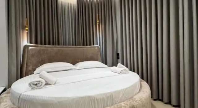 Supérieure quadruple chambre avec balcon et Vue sur le lac Villa CACA