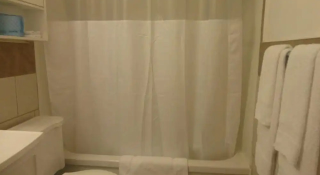 Четырёхместный номер Standard с балконом Niagara Parkway Court Motel