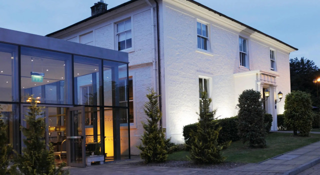 Macdonald Crutherland House and Spa, Забронировать Курортный отель Курортные отели Стратклайда, Курортный отель