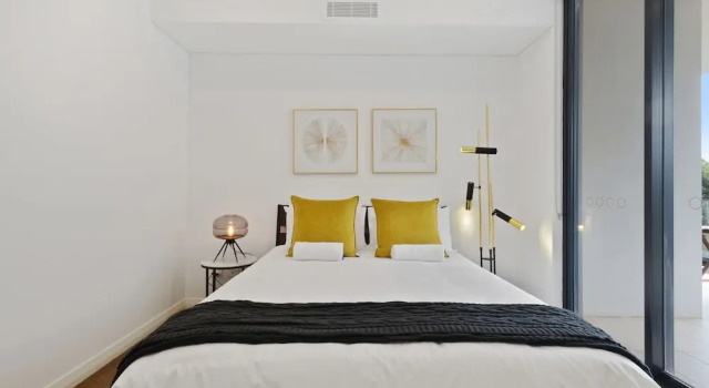 HomeHotel-Waterside Luxury & New Residences