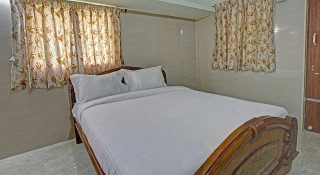 Spot On 43677 Rkp Residency