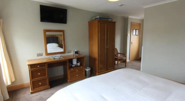 St David's Cross Hotel