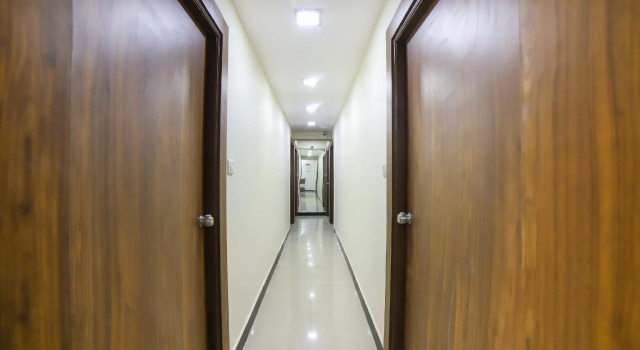 OYO 67345 Hotel Anjani Inn, Rezervovat Hotel Hotely v Gujarat s parkováním, Parkování