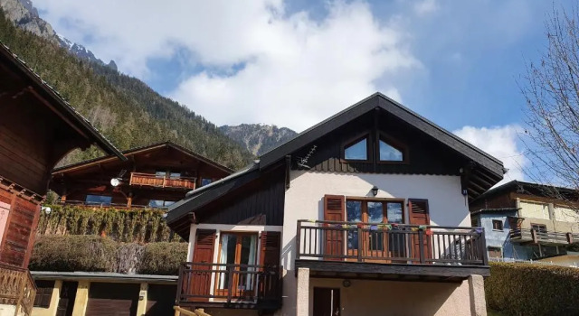 Шале Chalet Bobo - cosy & magnifique vue Chx Sud