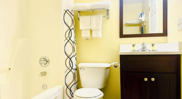 Трёхместный люкс с 2 комнатами Classic Suites - Cleveland