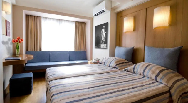 Номер Family Connecting Hermes Hotel