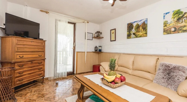 2 Bedroom Beautiful Home In Plaski, Réserver Hôtel Latin Karlovac county