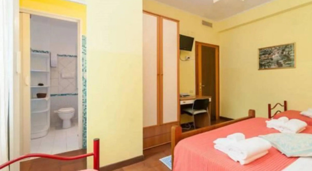 Affittacamere Aiosardegna Cagliari Rent Rooms-03_Camera 3, Забронировать Отель Кальяри Южная Сардиния, рядом с Monte Claro Park