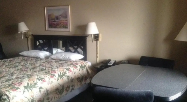 Номер Business HighWay Inn