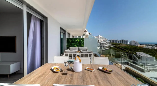 Newly Built 3-BDRM Luxury Apt w/ Stunning Sea Views