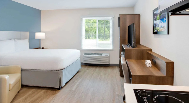 WoodSpring Suites Daytona Beach Intl Speedway, Buchen Sie Hotel Strand von Daytona Beach USA