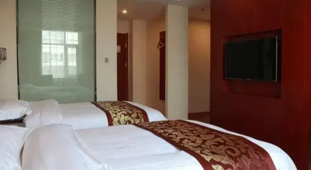 Трёхместный номер Standard GreenTree Inn Haozhou Xiyi Avenue Beichen Business Hotel