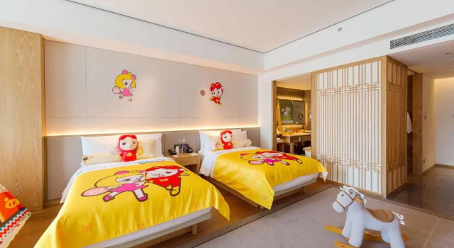 Четырёхместный номер Standard с балконом Le Meridien Emei Mountain Resort