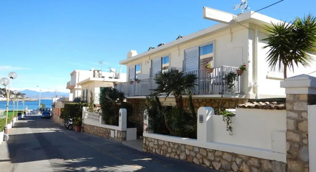 Двухместный номер Standard с балконом и с частичным видом на море Hôtel Miramar Cap d'Antibes