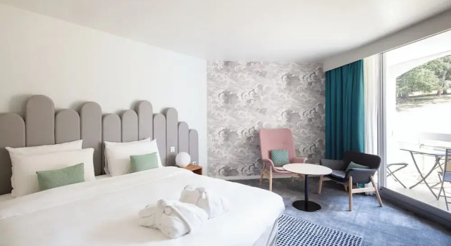 Двухместный номер Classic с балконом Mercure Aix-les-Bains Domaine de Marlioz Hôtel & Spa