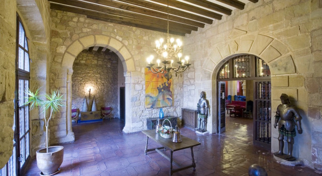 Parador de Siguenza, Забронировать Отель Сигуэнса Guadalajara Province