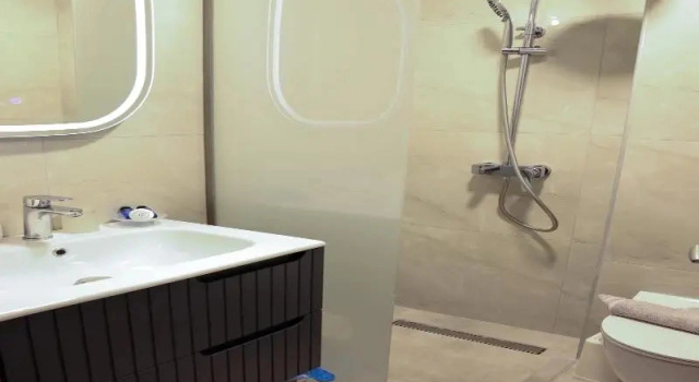 Четырёхместный номер Standard с балконом Marie Hotel