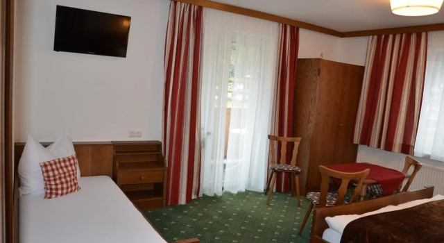 Haus Bergland, Забронировать Отель Отели Фибербрунн с парковкой, Парковка