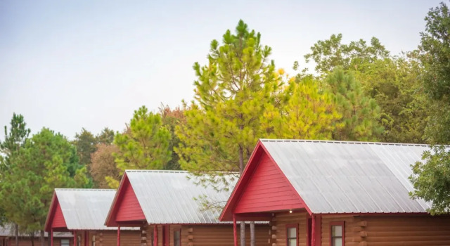 Deer Creek Cabins and Lodge, Book Hotel 3-stjernede hoteller i Davis, 3*