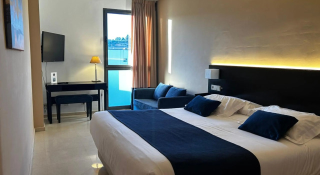 Hotel Ignacio - PalomarGroup, Book Hotel Hotels in Valencia Province with a Pool, Swimming Pool