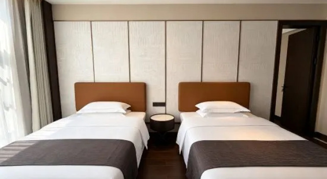 Люкс Premium с 2 комнатами Berkshire International Hotel (Xinhua Ideal City Store at Enshi Airport)