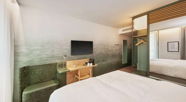 Номер Standard H+ Hotel Frankfurt Eschborn