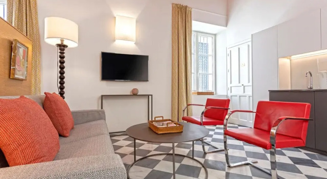 Апартаменты Beautiful Apart in City Center San Laureano III