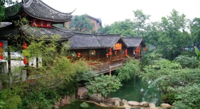 Yoga Hot Spring Hotel, Varaa Hotelli Hotellit Sichuan pysäköinnillä, Pysäköinti