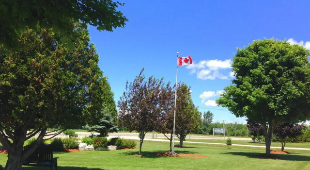 Manitoulin Inn, Забронировать Отель Сентрал Манитулин 