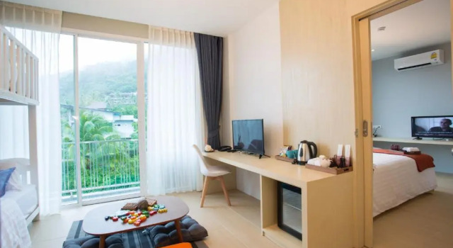 Семейный номер Standard LaRio Hotel Krabi-SHA Extra Plus