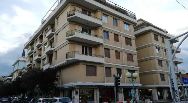 Casa Alonso, Забронировать Отель Пескара Побережье Абруццо, рядом с Железнодорожный вокзал Пескара