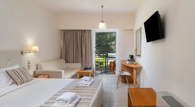 Themis Beach Hotel