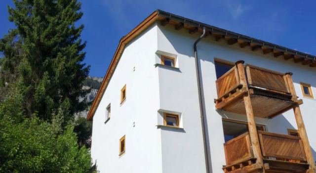 Casa Girun 19016, Buchen Sie Hotel Flims 