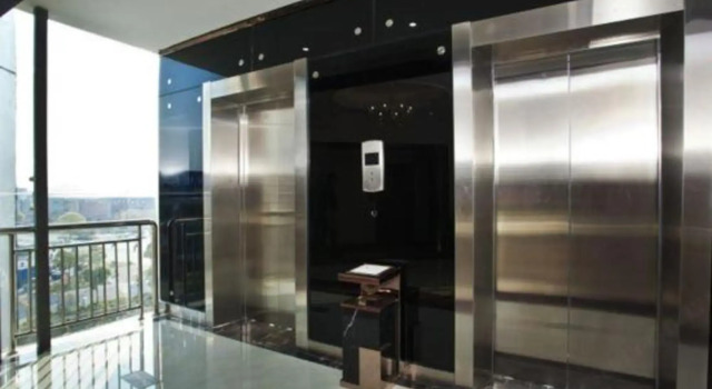 Manli Mandu Intelligent Cinema Hotel (Taizhou Jiaojiang Guobo Central Branch), Prenota Hotel Hotel a Taizhou con parcheggio, Parcheggio