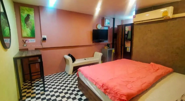 Люкс Deluxe Ruenthip Homestay